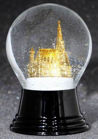 Snow globe Vienna St. Stephen's Cathedral gold