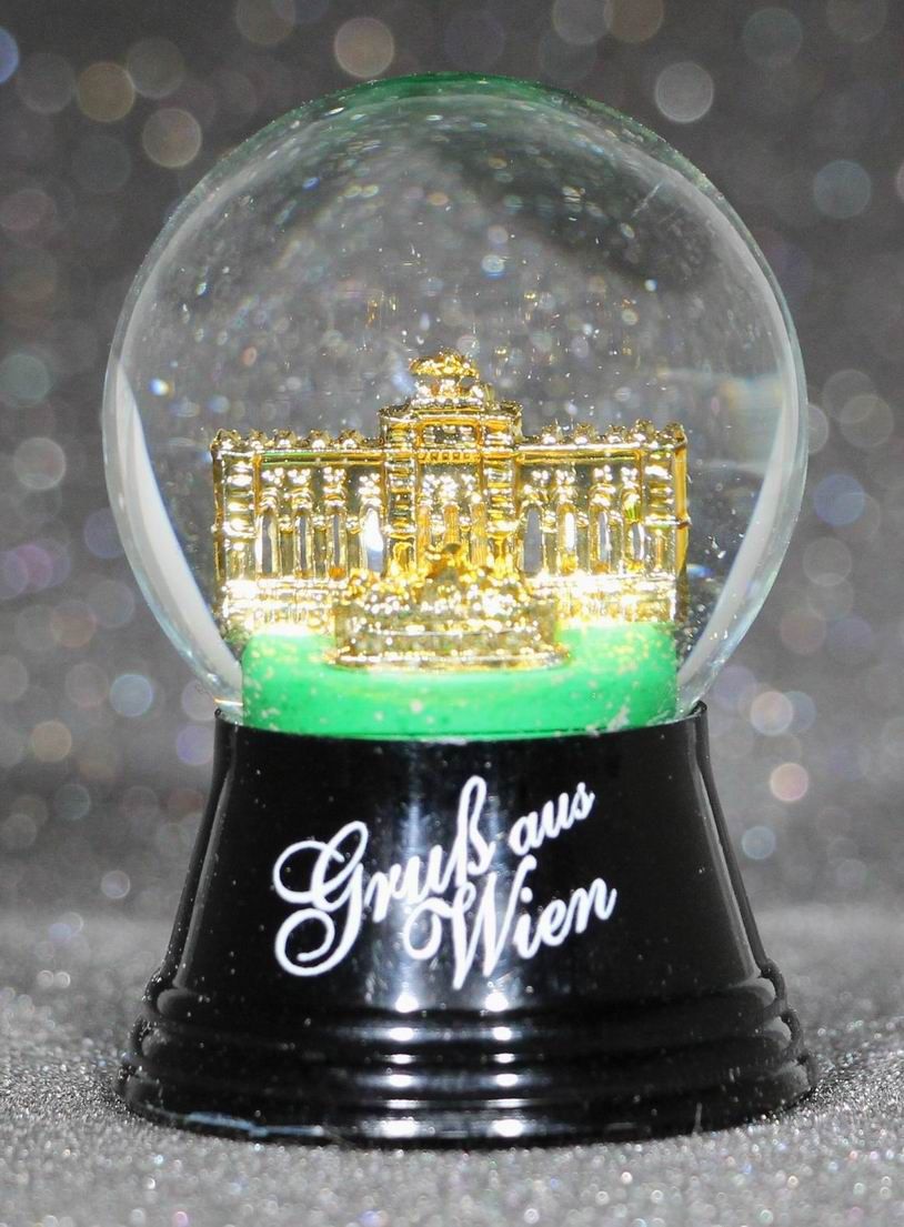 Snow globe Vienna Gloriette