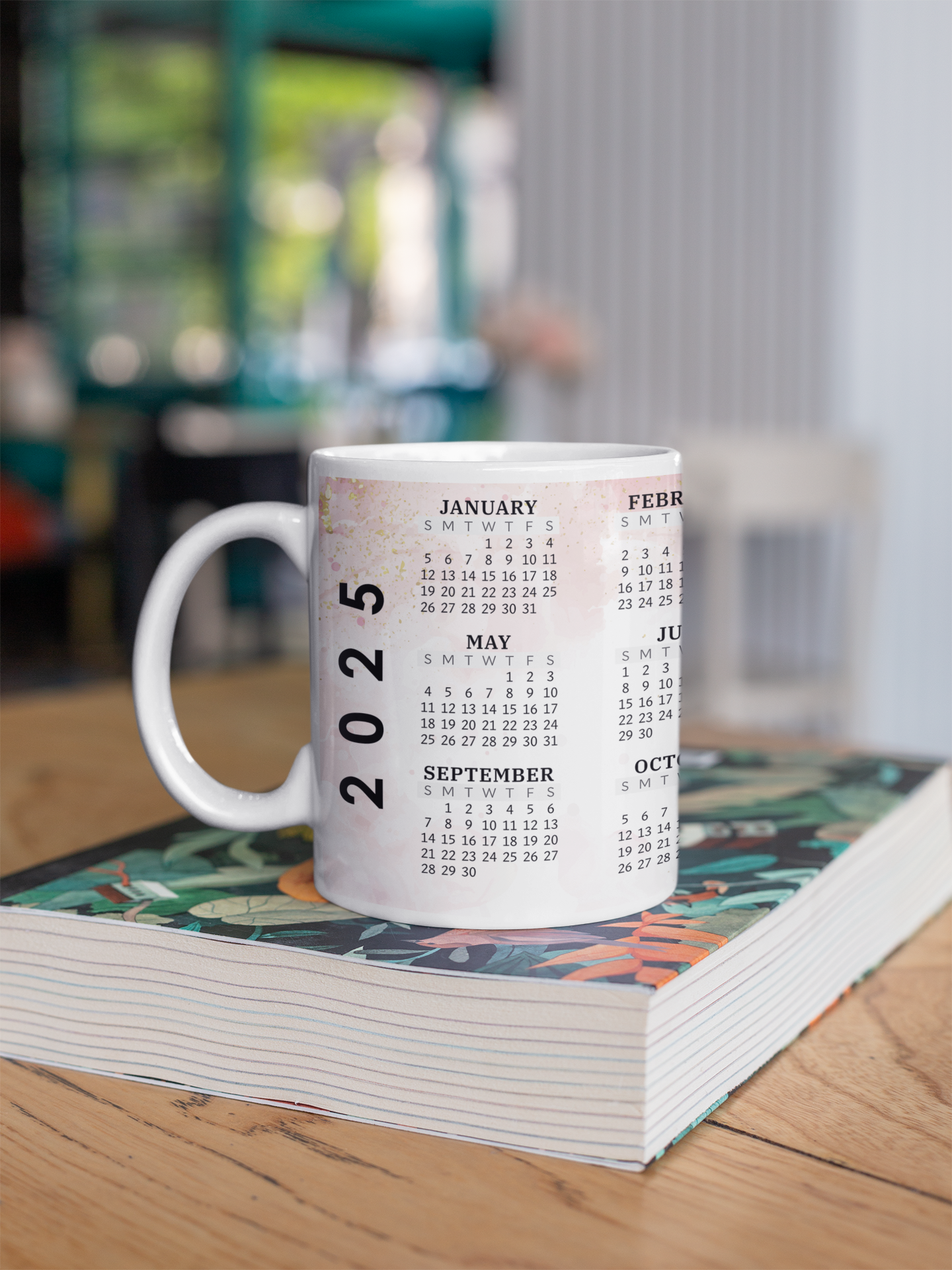 Tasse mit Kalender 2025