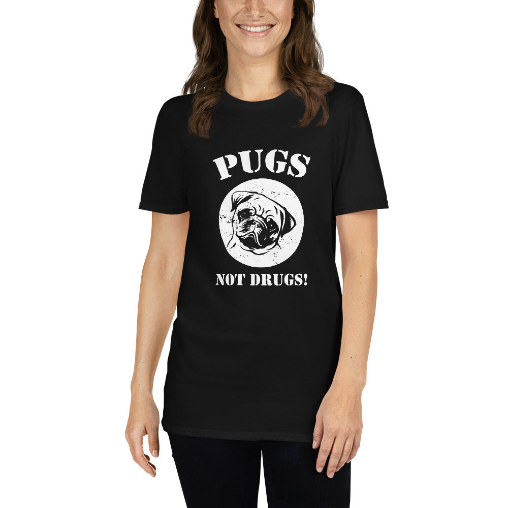 Pugs not drugs Unisex T-Shirt